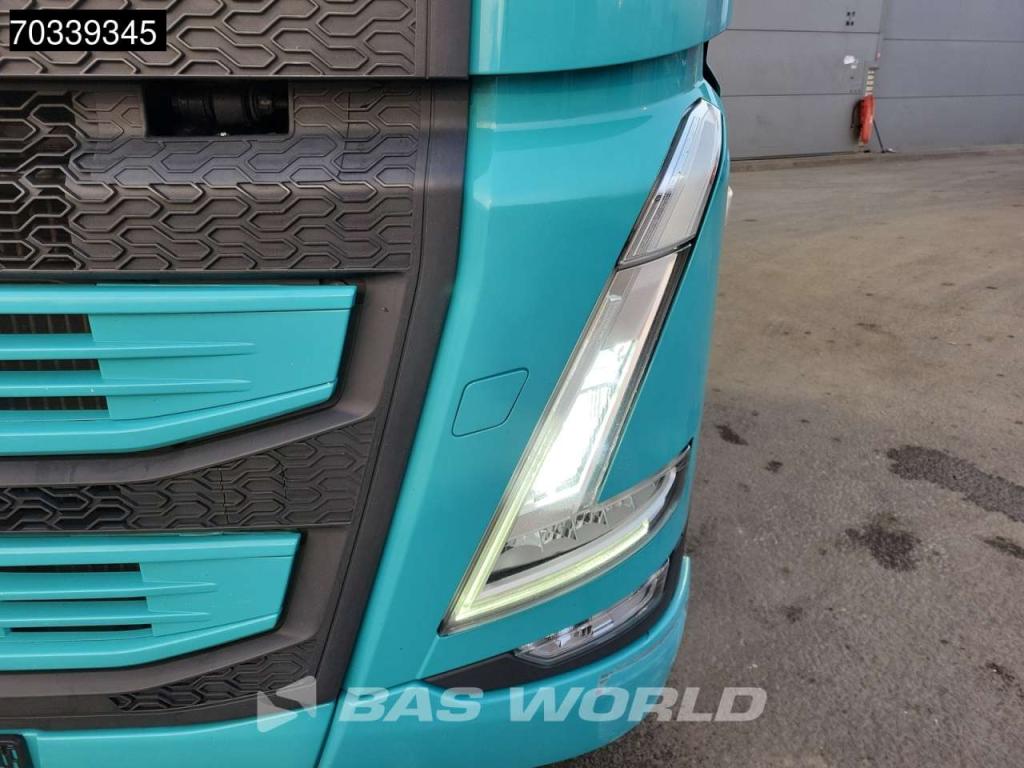 Volvo FH 460 4X2 ADR 2x Tanks Cruise Control Foto 8