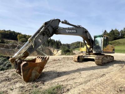 Volvo EC240CL Foto 1