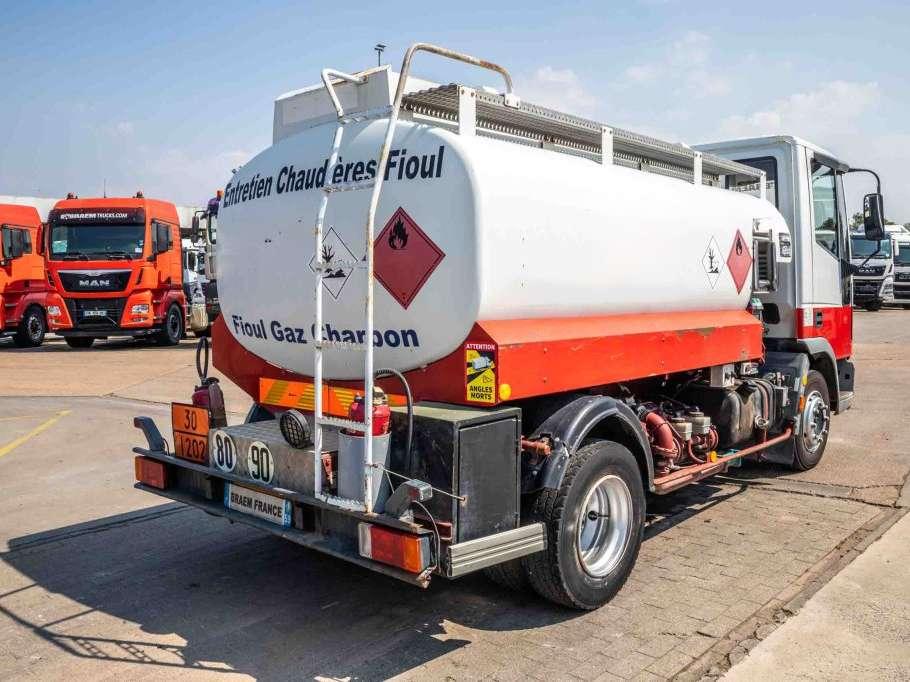 Iveco 85E15+ CITERNE 5000 L Foto 3