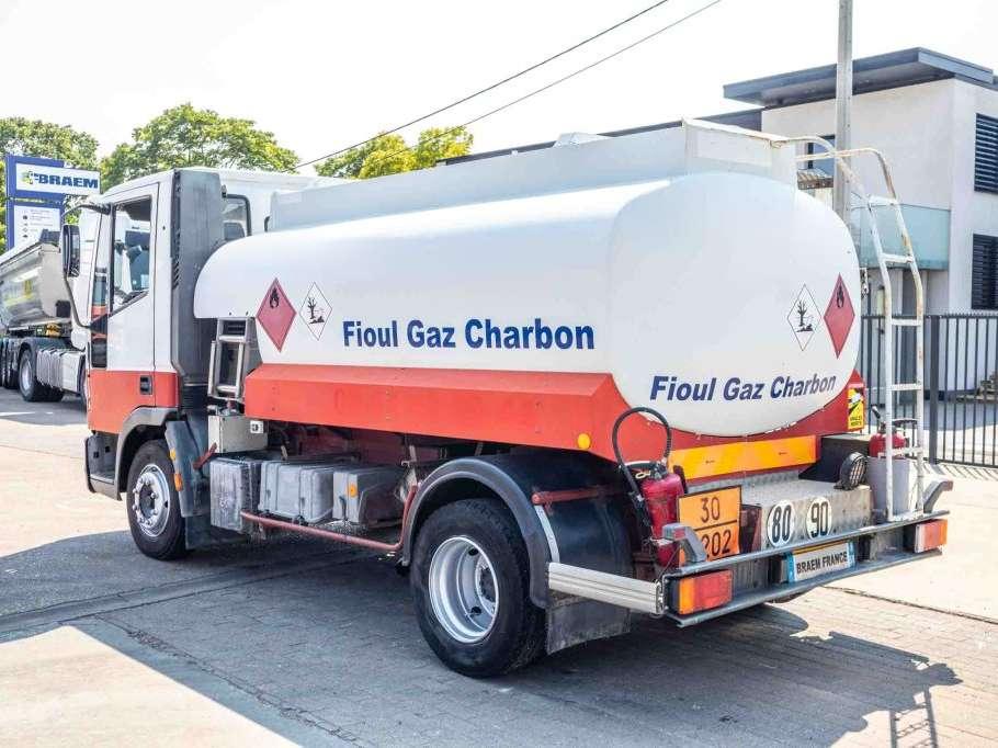 Iveco 85E15+ CITERNE 5000 L Foto 4