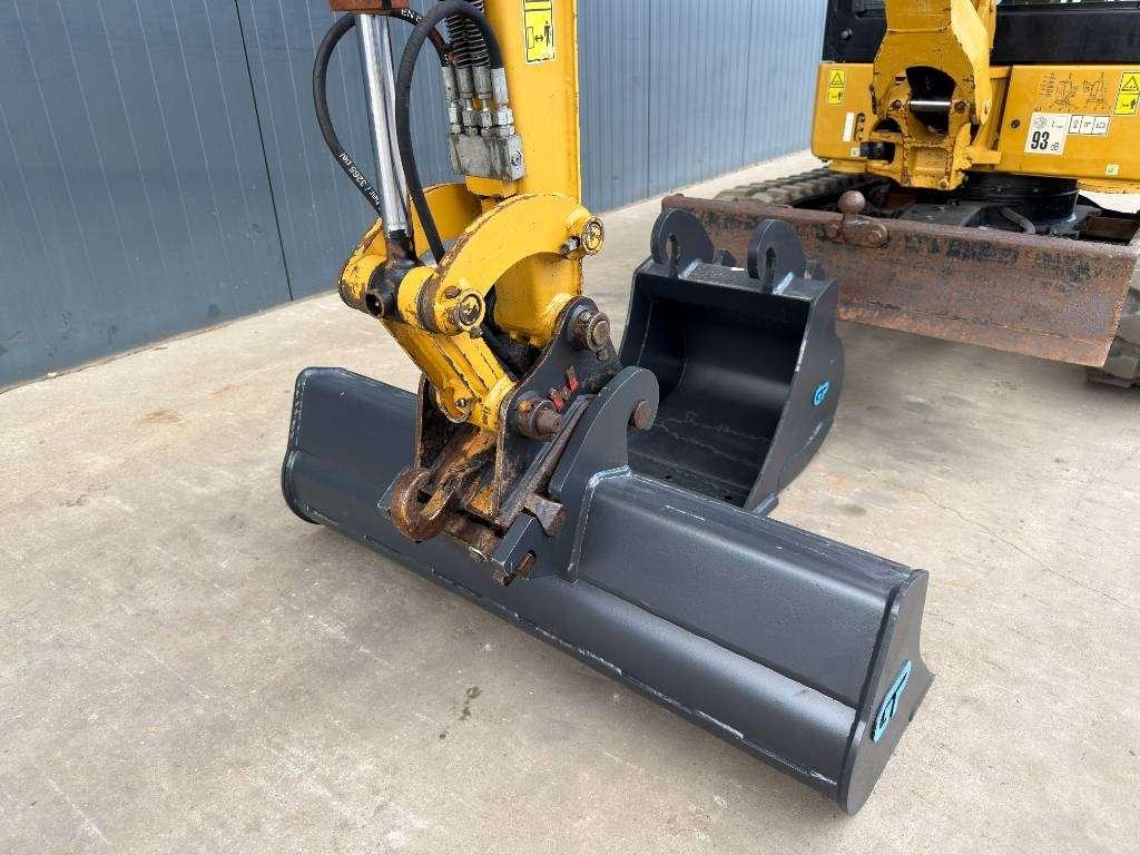 Caterpillar 301.8 Foto 9