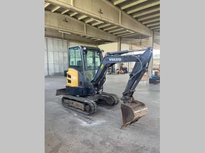 Volvo EC 27D in vendita da Metec Srl