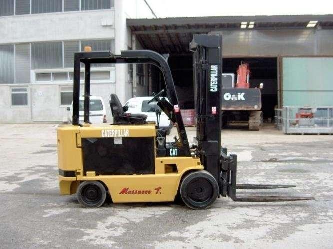 Caterpillar M100D Foto 2