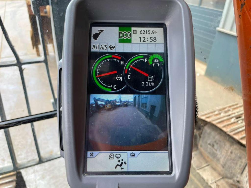 Hitachi ZX210LC-6 Foto 23
