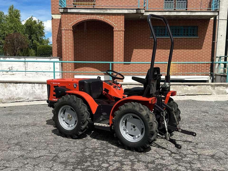 Tigretrac 3800 4x4 Foto 3