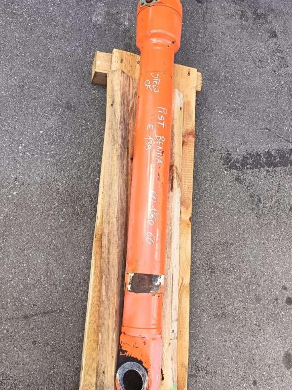 Pistone richiamo benna per Fiat Kobelco E 135 Foto 1