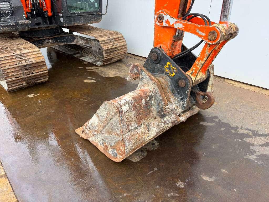 Hitachi ZX135US-6 - Quick Coupler / Hammer Lines Foto 20
