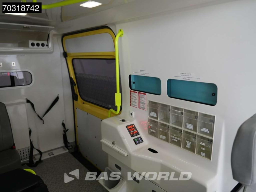 Mercedes-Benz Sprinter 316 CDI Automaat Ambulance Luchtvering L2H2 Airco Cruise Camera Krankenwagen Rettungswagen Foto 14