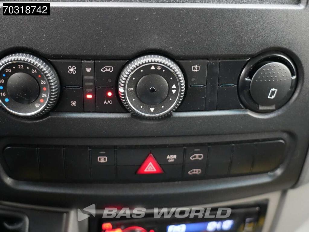 Mercedes-Benz Sprinter 316 CDI Automaat Ambulance Luchtvering L2H2 Airco Cruise Camera Krankenwagen Rettungswagen Foto 22
