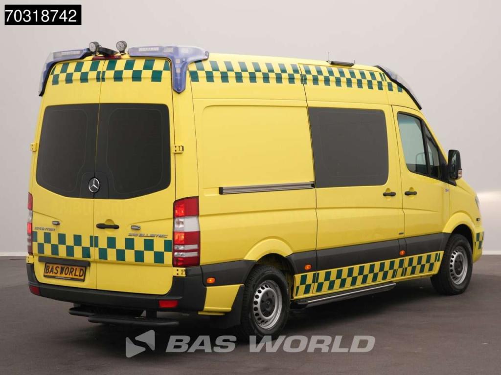 Mercedes-Benz Sprinter 316 CDI Automaat Ambulance Luchtvering L2H2 Airco Cruise Camera Krankenwagen Rettungswagen Foto 6