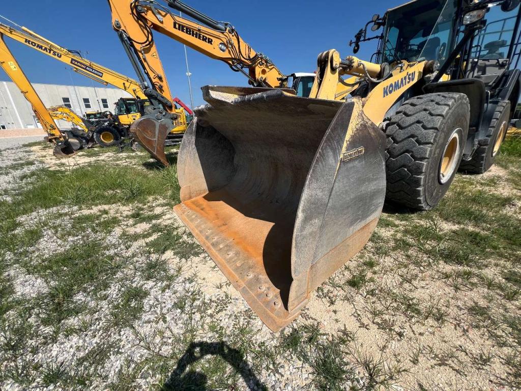 Komatsu WA470-8 Foto 10