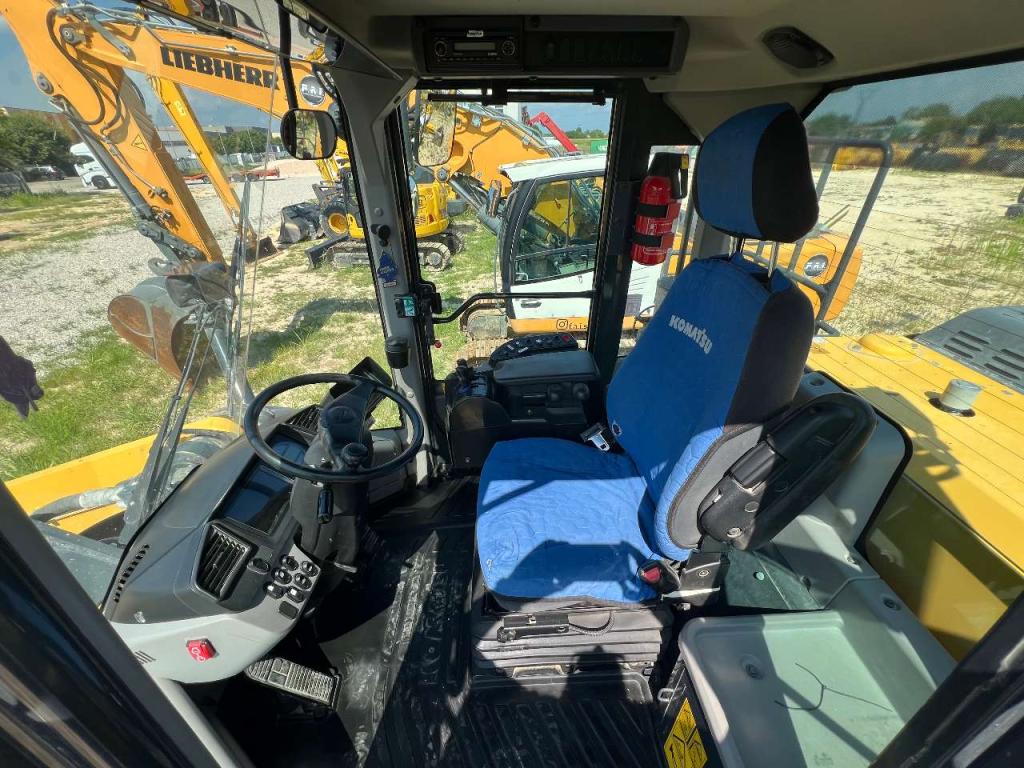 Komatsu WA470-8 Foto 15