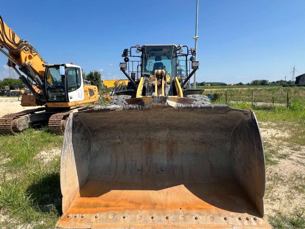 Komatsu WA470-8 Foto 4