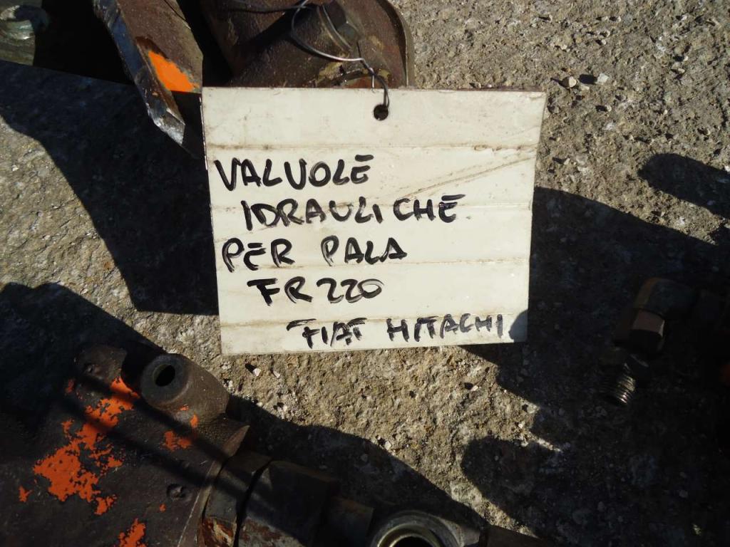 Valvola idraulica per Fiat Hitachi FR220 Foto 2