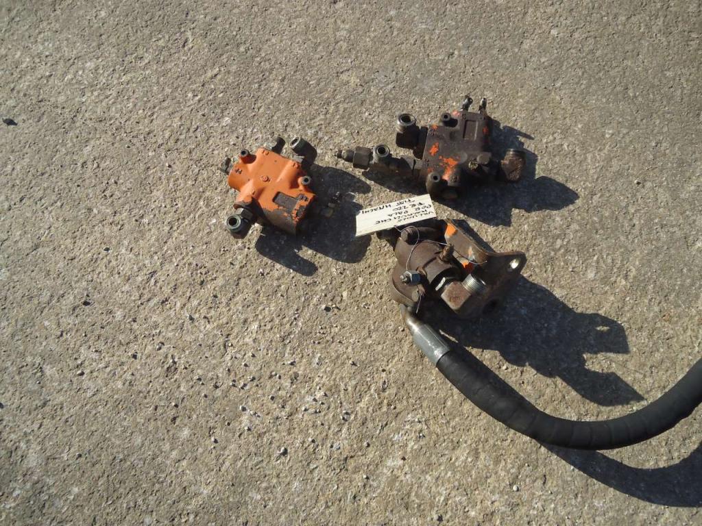 Valvola idraulica per Fiat Hitachi FR220 Foto 4