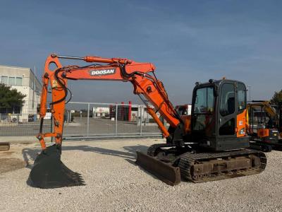 Doosan DX80R