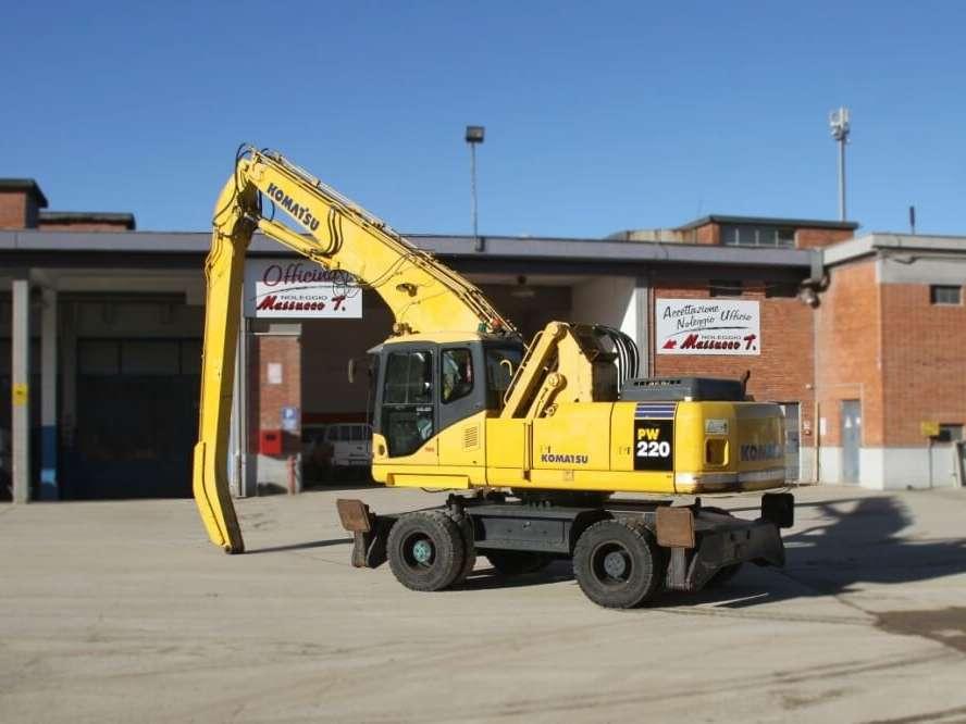 Komatsu PW220-MH Foto 3