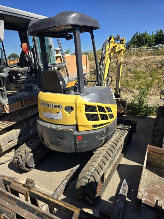 New Holland E39B Foto 3