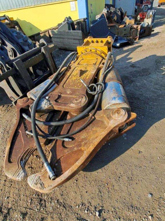 BC20D for 26-35 ton excavators Pinza frantumatrice Foto 1