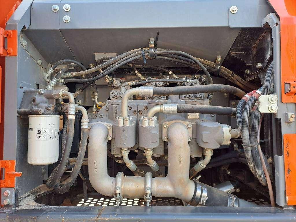 Hitachi ZX350LCN-6 Foto 15