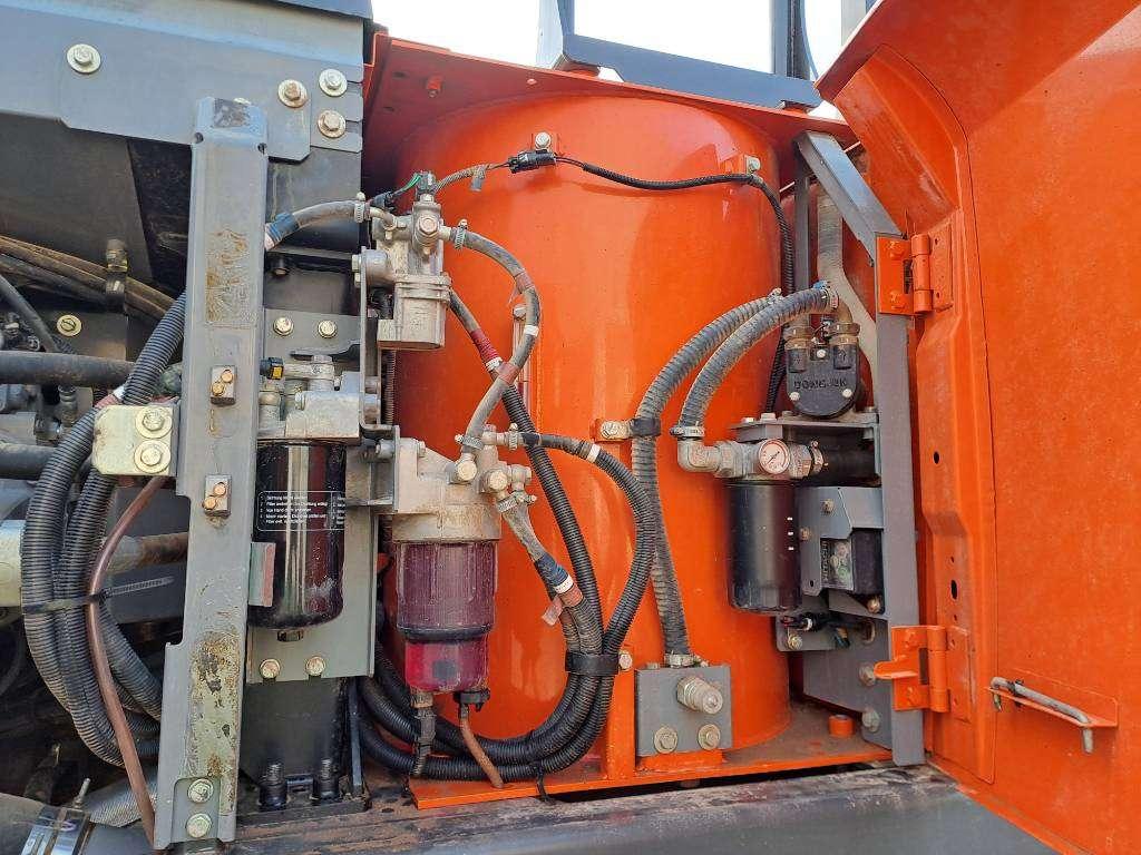 Hitachi ZX350LCN-6 Foto 16