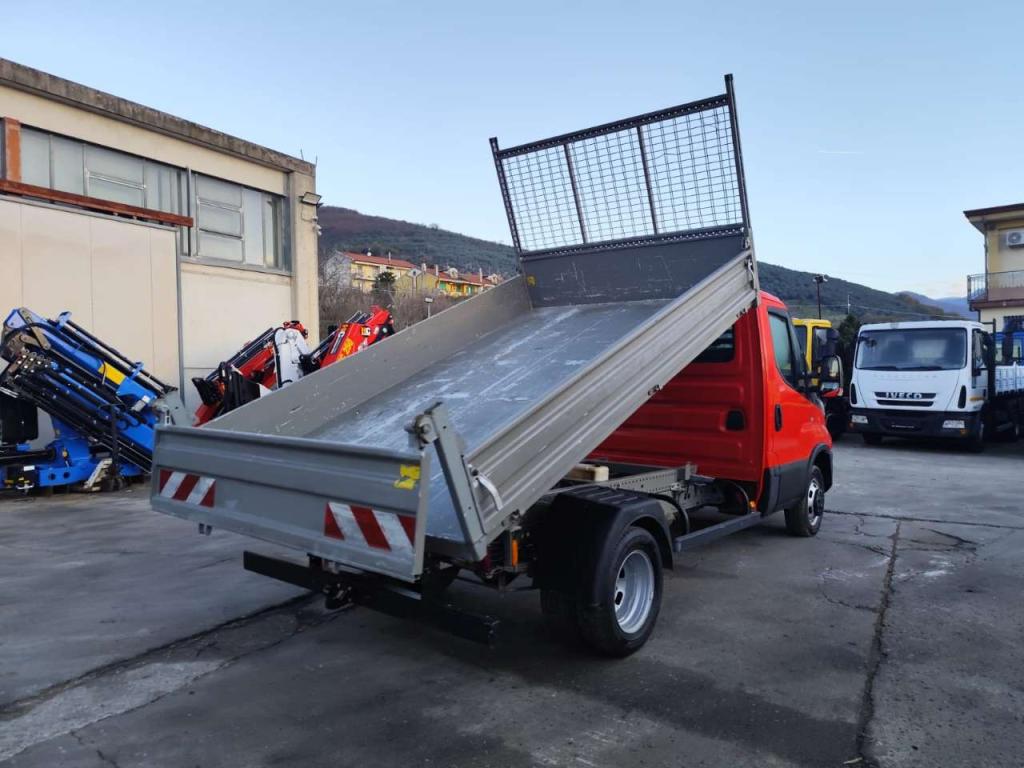 Iveco DAILY 35-120 Foto 11