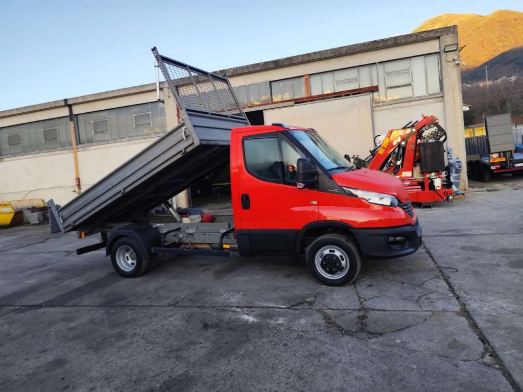 Iveco DAILY 35-120 Foto 13
