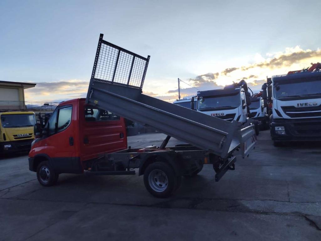 Iveco DAILY 35-120 Foto 14