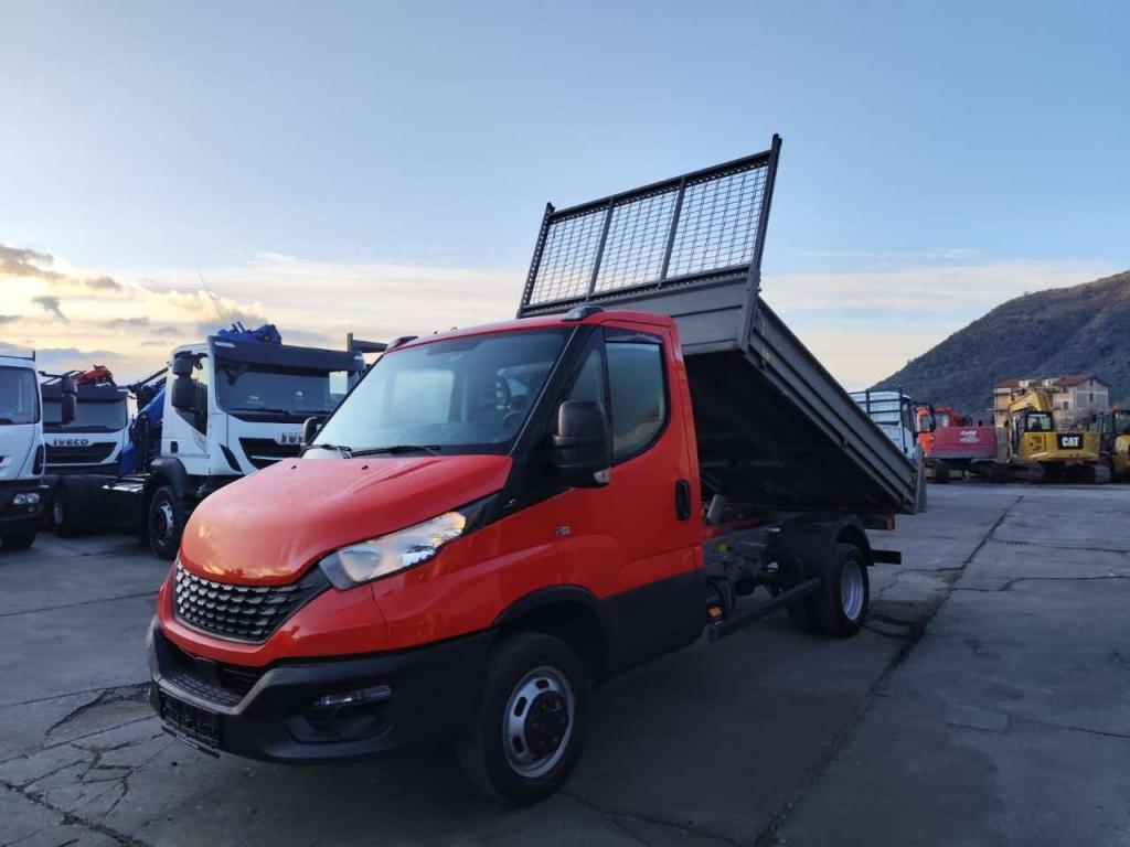 Iveco DAILY 35-120 Foto 30