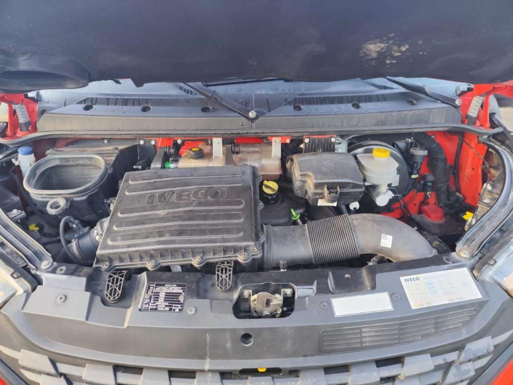 Iveco DAILY 35-120 Foto 8