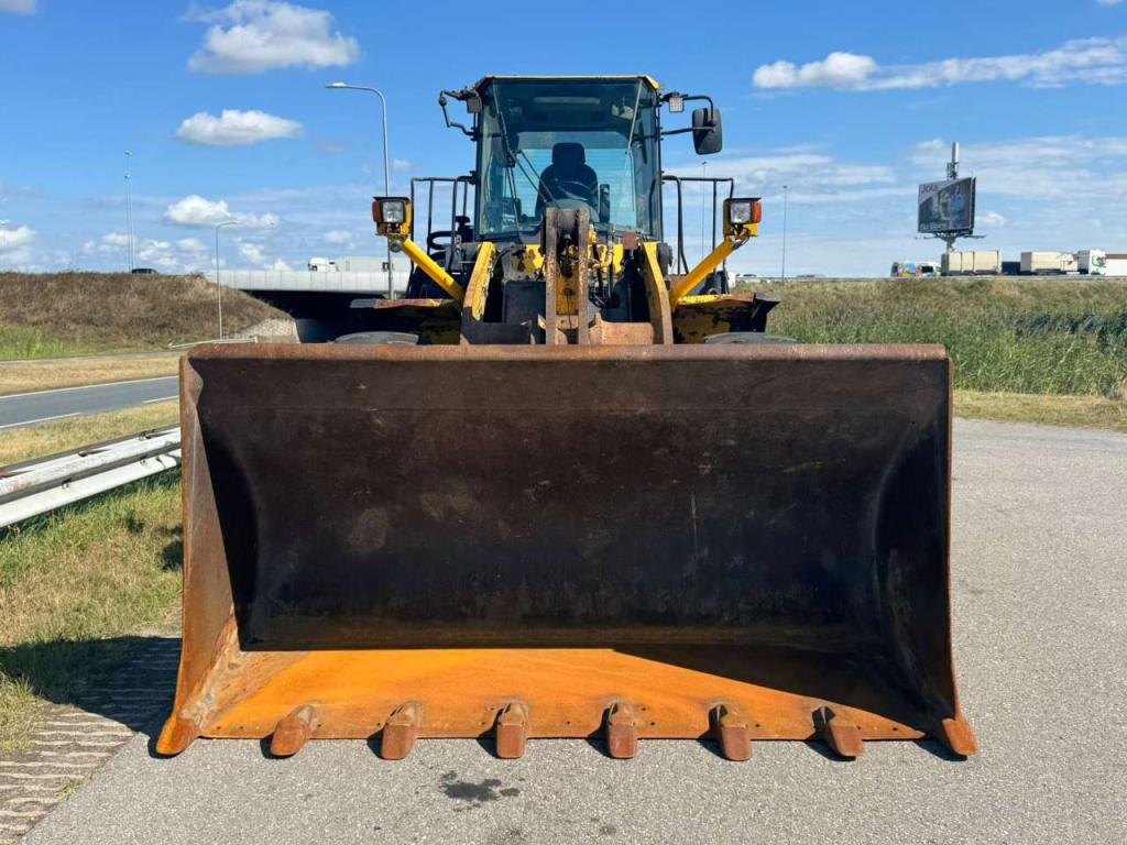 Komatsu WA430-6 Foto 8
