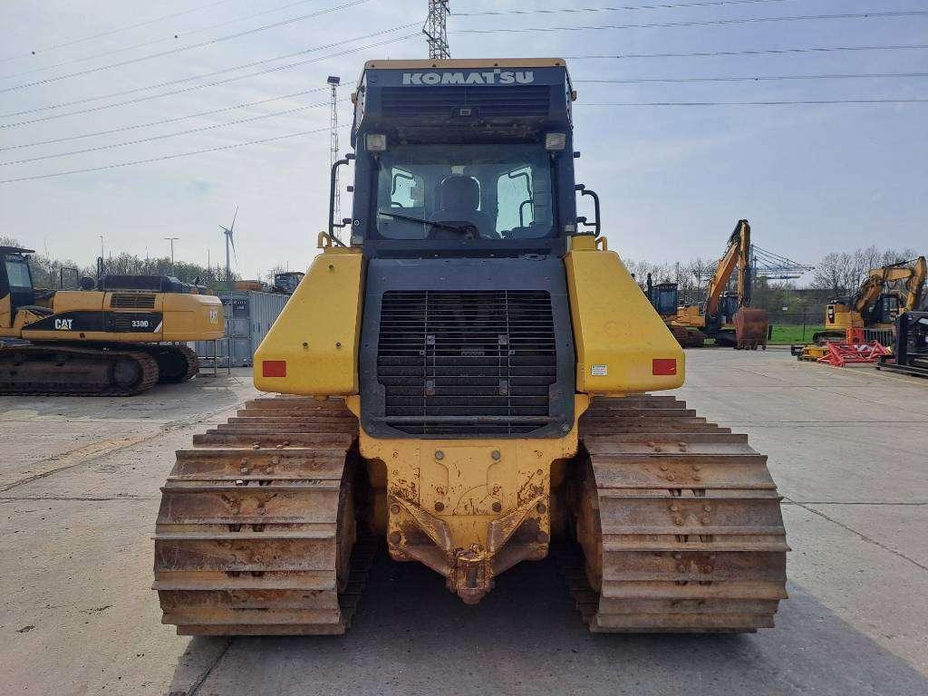 Komatsu D 61 PXi-24 Foto 3