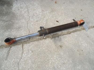 Pistone di sterzo per Hitachi ZW310 in vendita da OLM 90 Srl