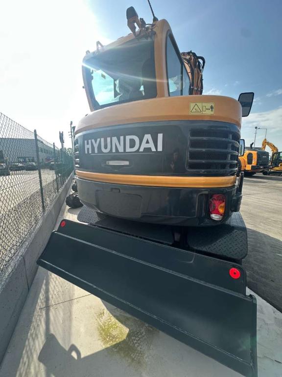 Hyundai R55W-9A Foto 3