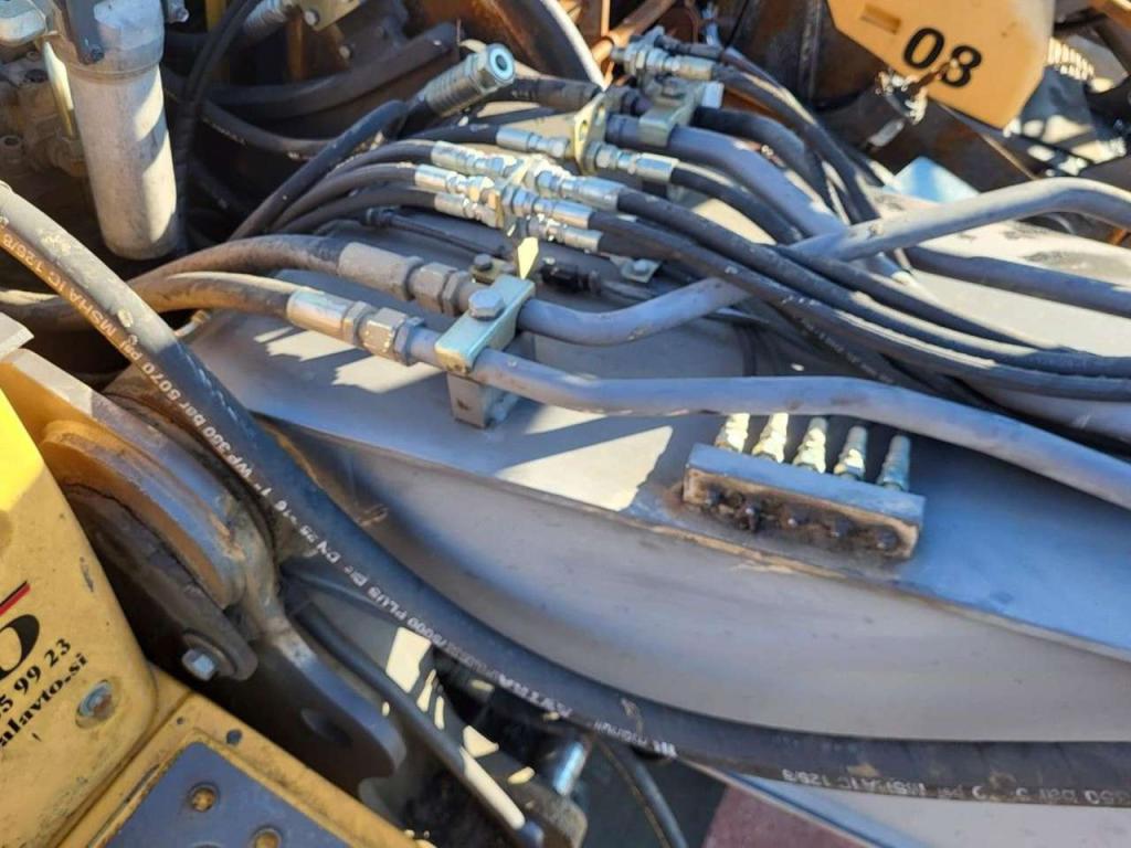 Volvo boom arm 14606854 for Volvo EC210B, EC210C Foto 8