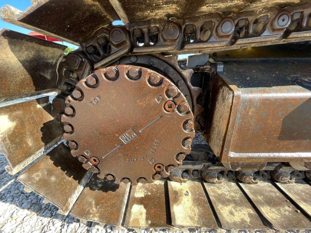 Komatsu HB215LC-2 Foto 15