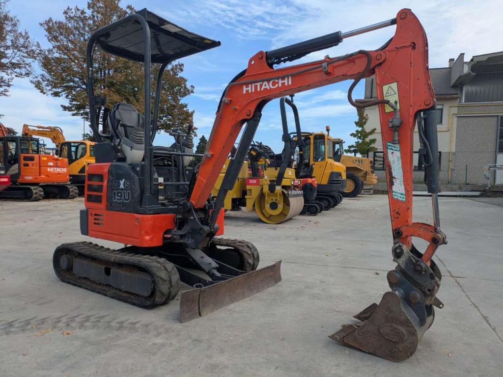Hitachi ZX19U5 Foto 2
