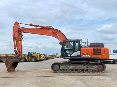 Hitachi ZX300LC-6 in vendita da Big Machinery