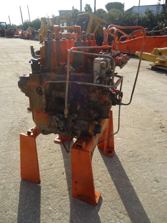 Distributore idraulico per Fiat Hitachi EX215 Foto 3
