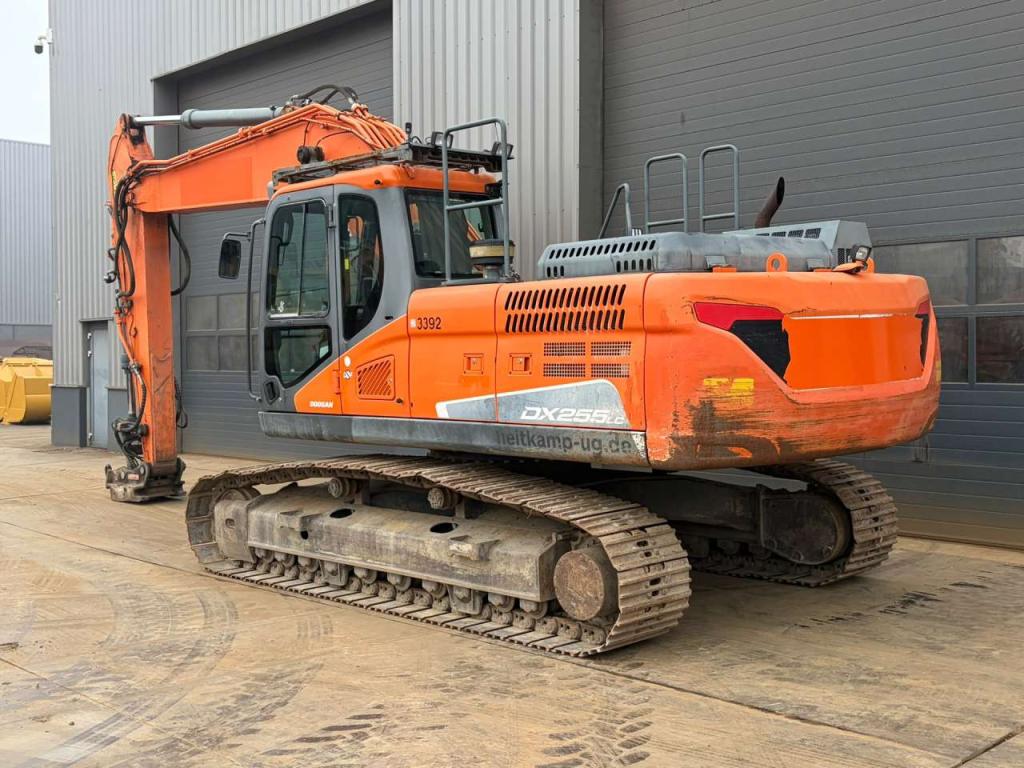 Doosan DX255LC-5 Foto 3