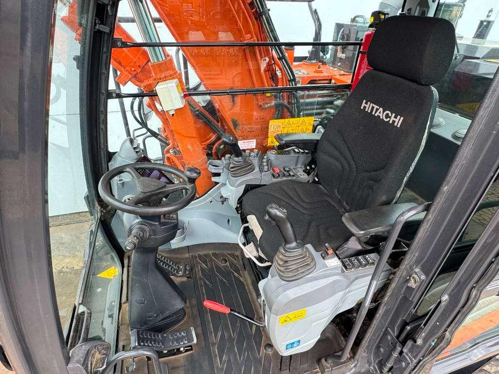 Hitachi ZX150W-7 - Blade / Triple Boom / Auto Greasing Foto 8
