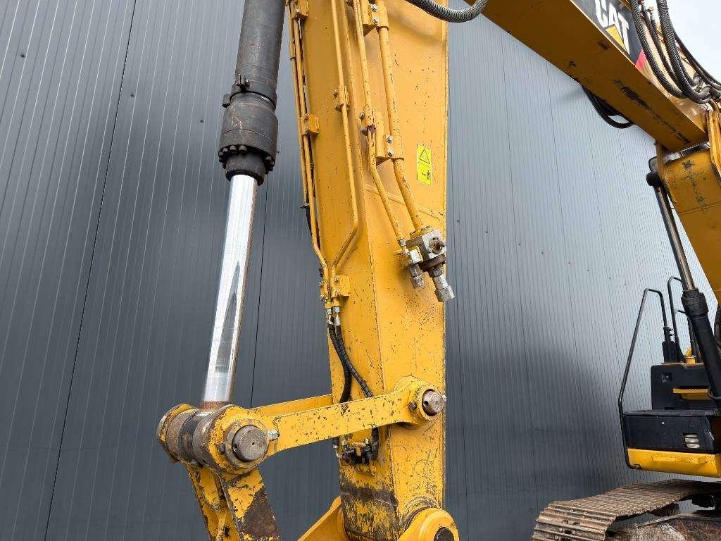 Caterpillar 323EL VA Foto 11