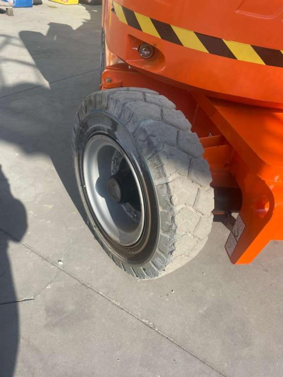 JLG E300AJP Foto 2