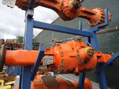 Assale anteriore per Fiat Hitachi W130 in vendita da OLM 90 Srl