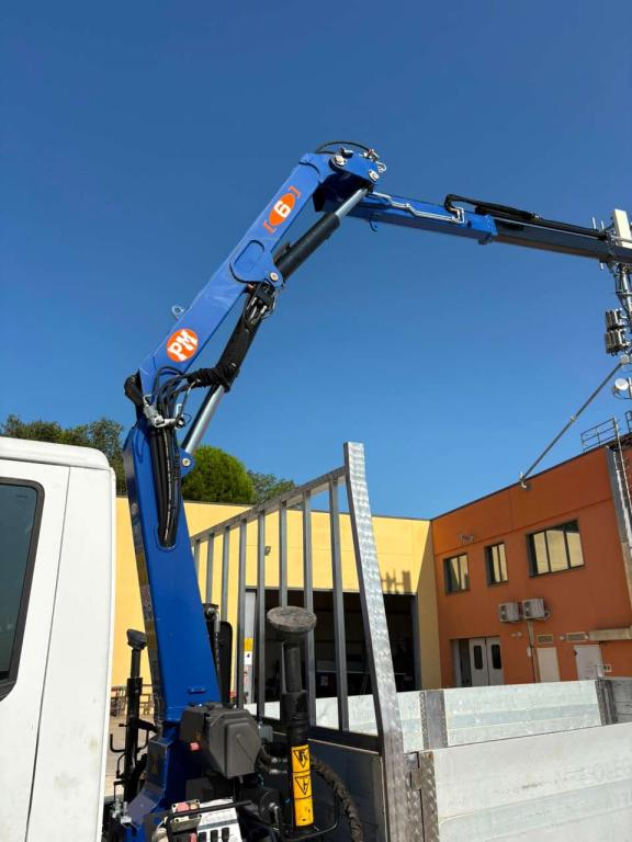 Iveco EUROCARGO 75E19 euro 6 GRU PM Foto 8