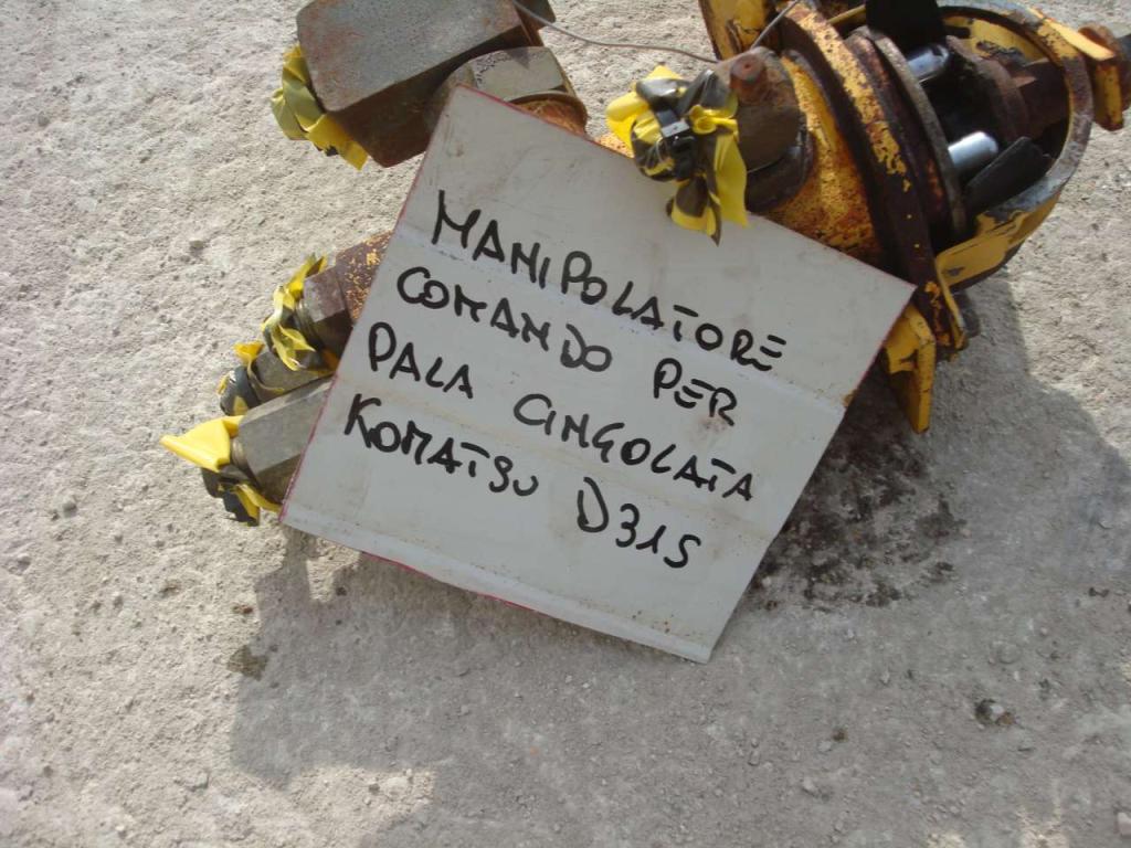 Manipolatore per Komatsu D31S Foto 3