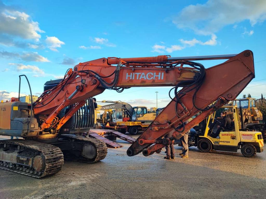Hitachi ZX240N-3 Foto 1