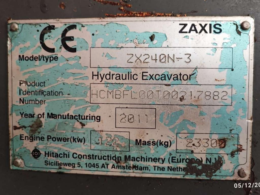 Hitachi ZX240N-3 Foto 3