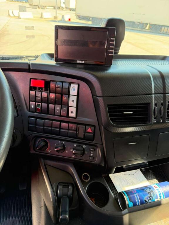 Iveco STRALIS HI-STREET 260S31 Foto 4