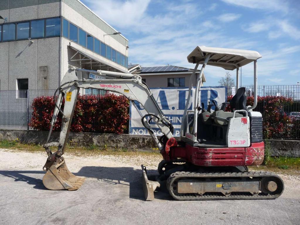 Takeuchi TB 23 R Foto 1